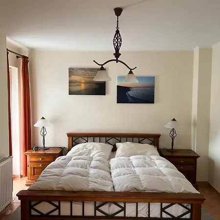 15 2, Weidenweg 4 B *