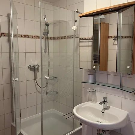 15 2, Weidenweg 4 B * Karlshagen